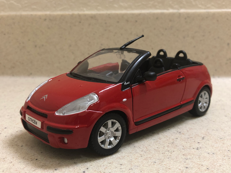 Illustration for article titled Bburago 1/24 Citroen C3 Pluriel